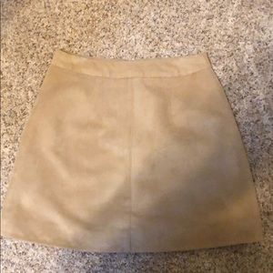 H&M tan skirt